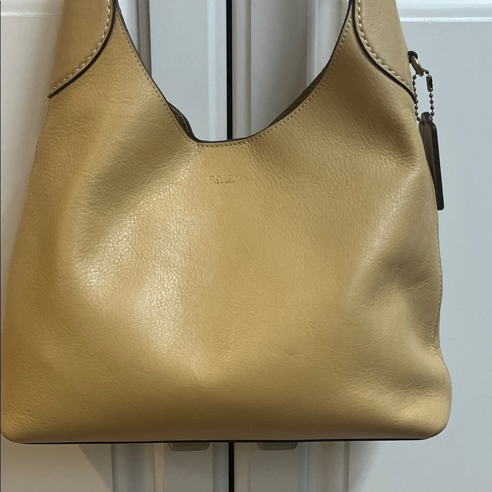 Coach Beige Leather Shoulder Bag